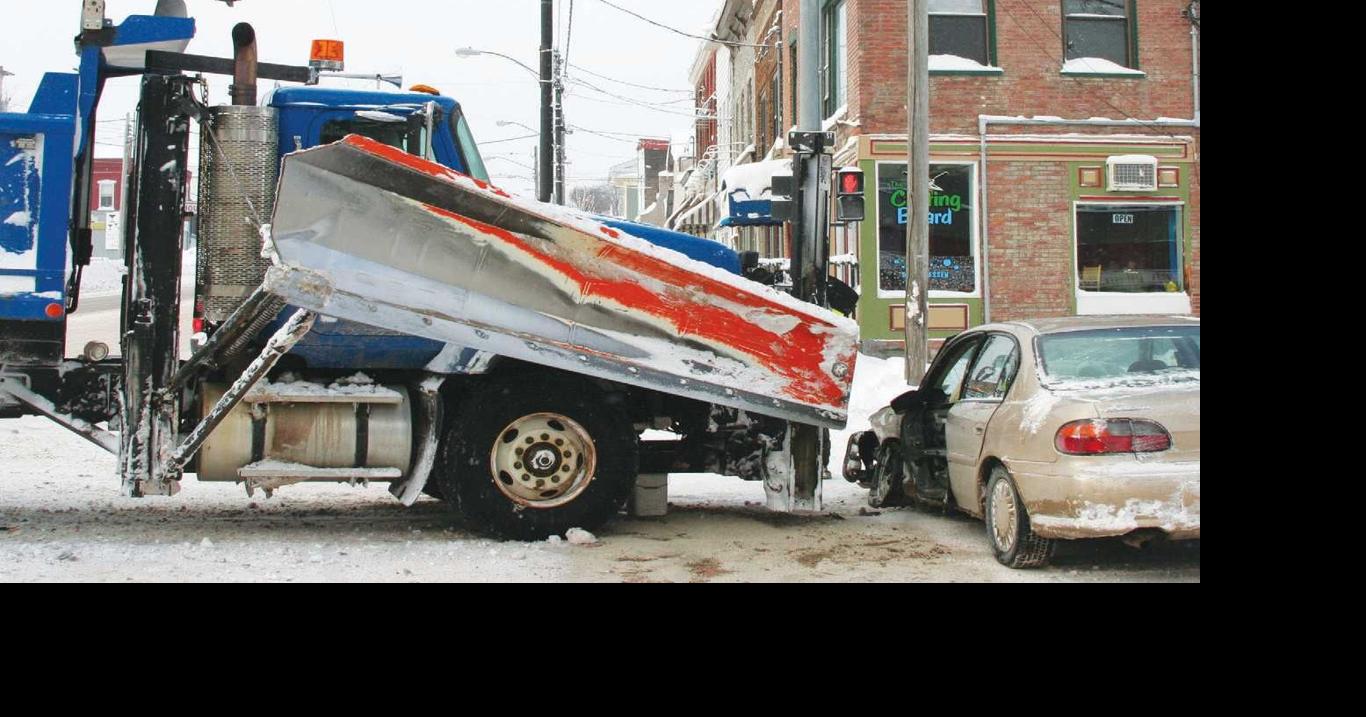 THREE VEHICLE ACCIDENT Archives