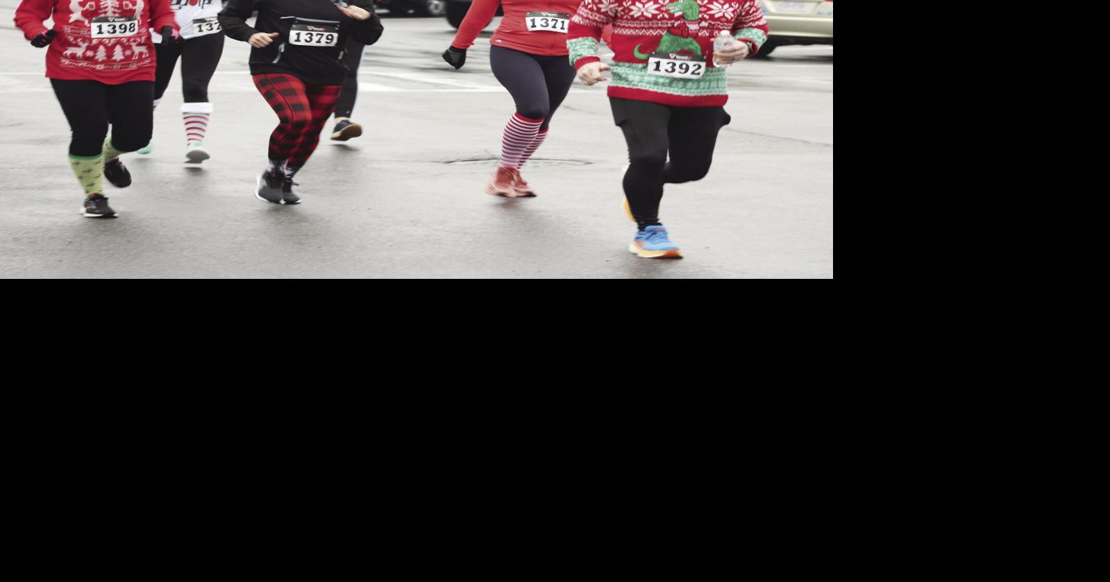 Dozens take part in Oswego YMCA #39 s Reindeer Run News