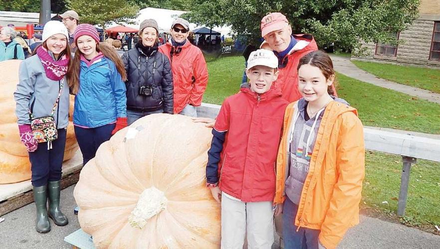 Weather smiles on Pumpkin Fest, crowds Local