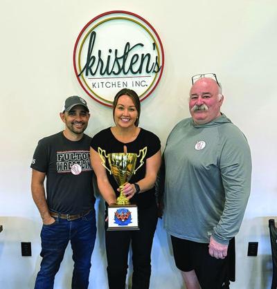 Kristen’s Kitchen wins Fulton wrestling’s Wing Takedown | Sports