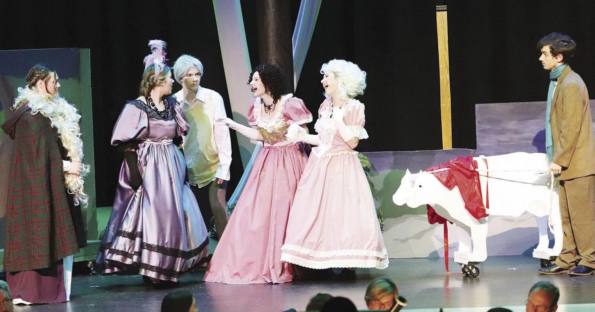 'Into the Woods' comienza hoy en la escuela secundaria de México | Arte 'Into the Woods' comienza hoy en la escuela secundaria de México | Arte