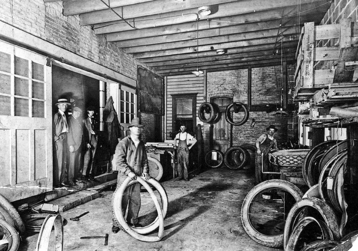 Out Of Our Past Mystery tire shop in Phoenix Columnists