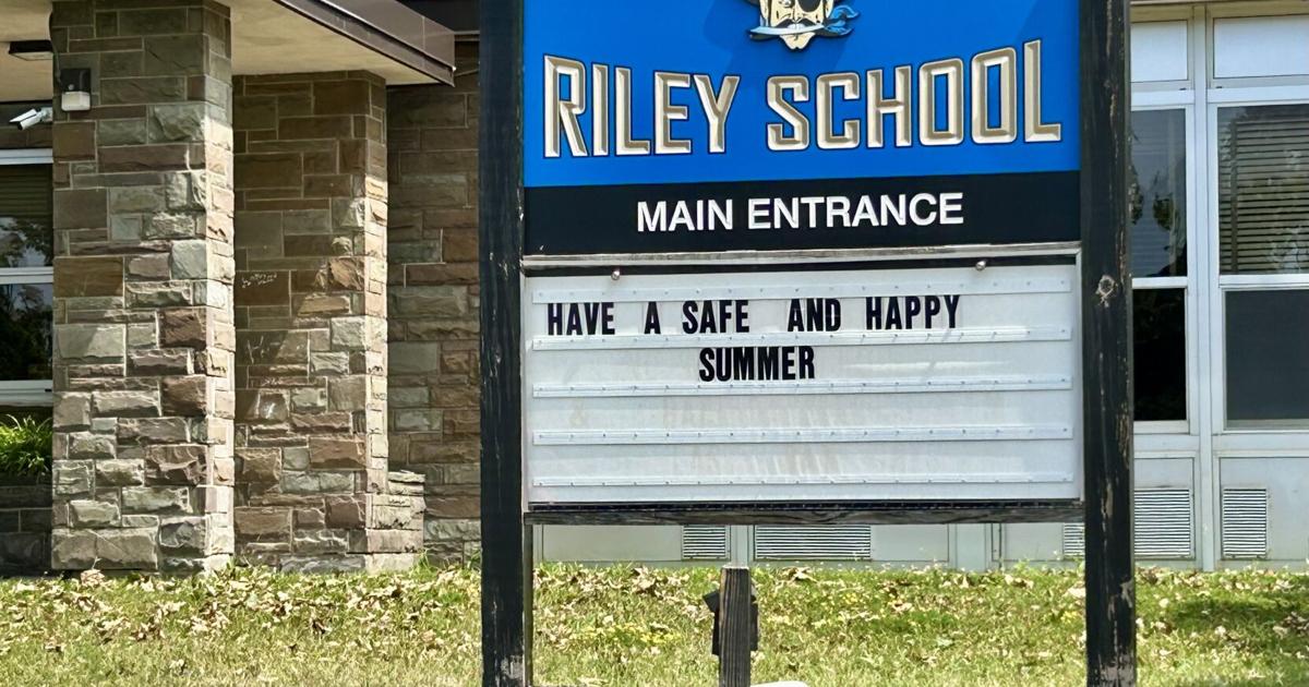 Former Oswego city council candidate accused of harassing school principal