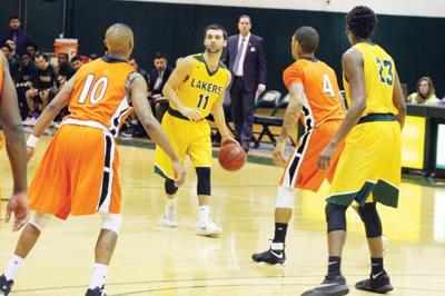 Suny Oswego Men S Basketball Team Wins On Sortino S 3 Pointer Sports Oswegocountynewsnow Com
