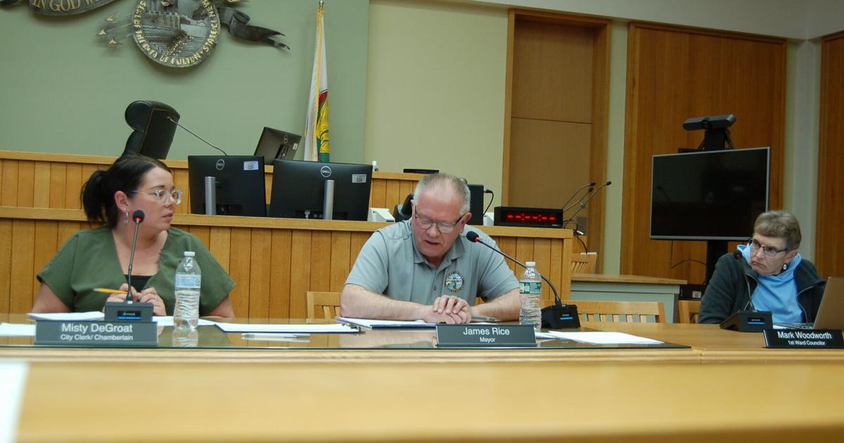 Fulton Council approves previously tabled raises for department heads ...