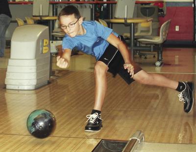 Oswego Eighth Grader Bowls A Perfect Game At Lighthouse Lanes Sports Oswegocountynewsnow Com