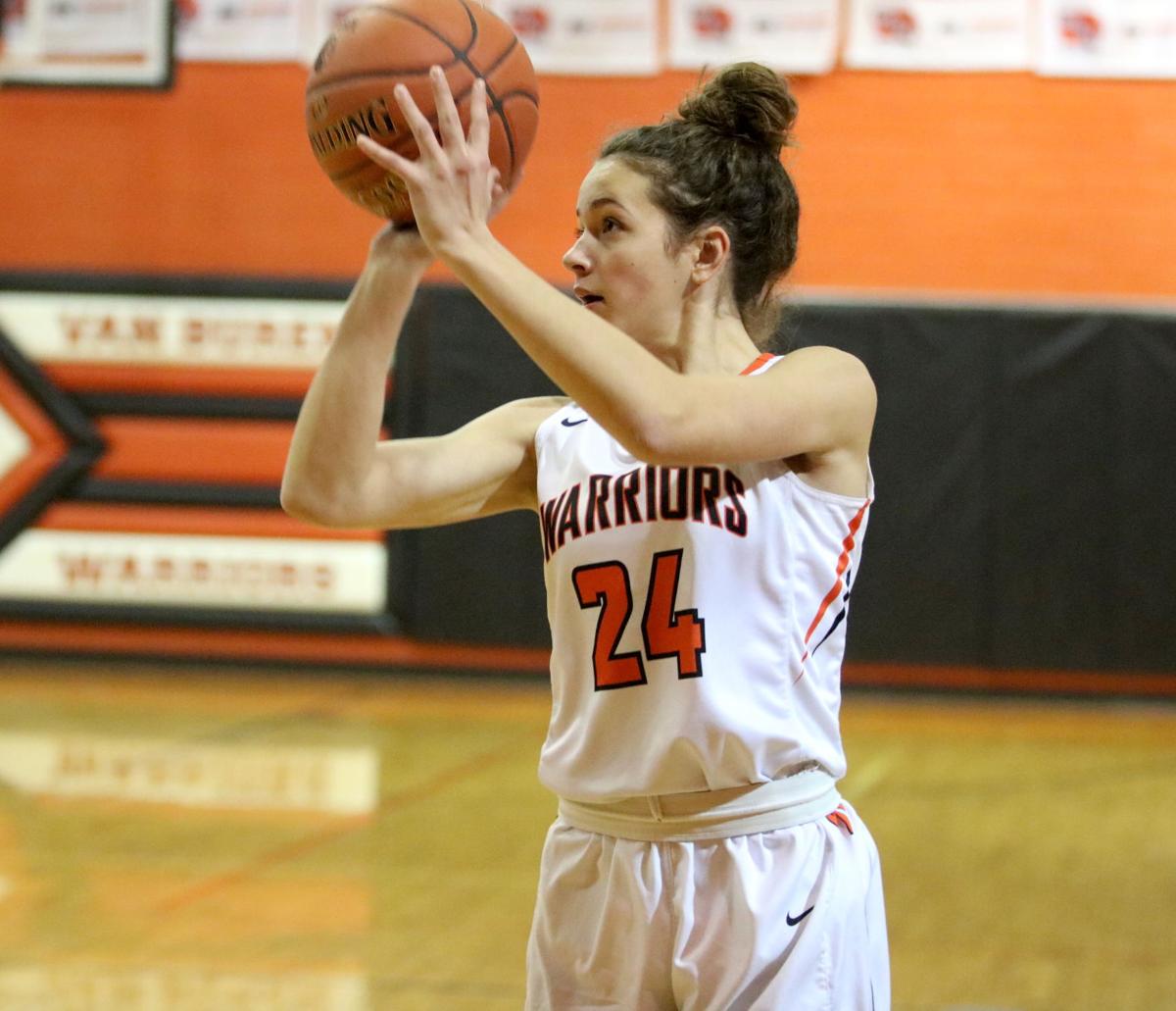 Girls Basketball No 11 Warriors Turn Away Panthers Charge Sports Ottumwacourier Com