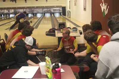 Mustang bowlers win thriller at Sigourney