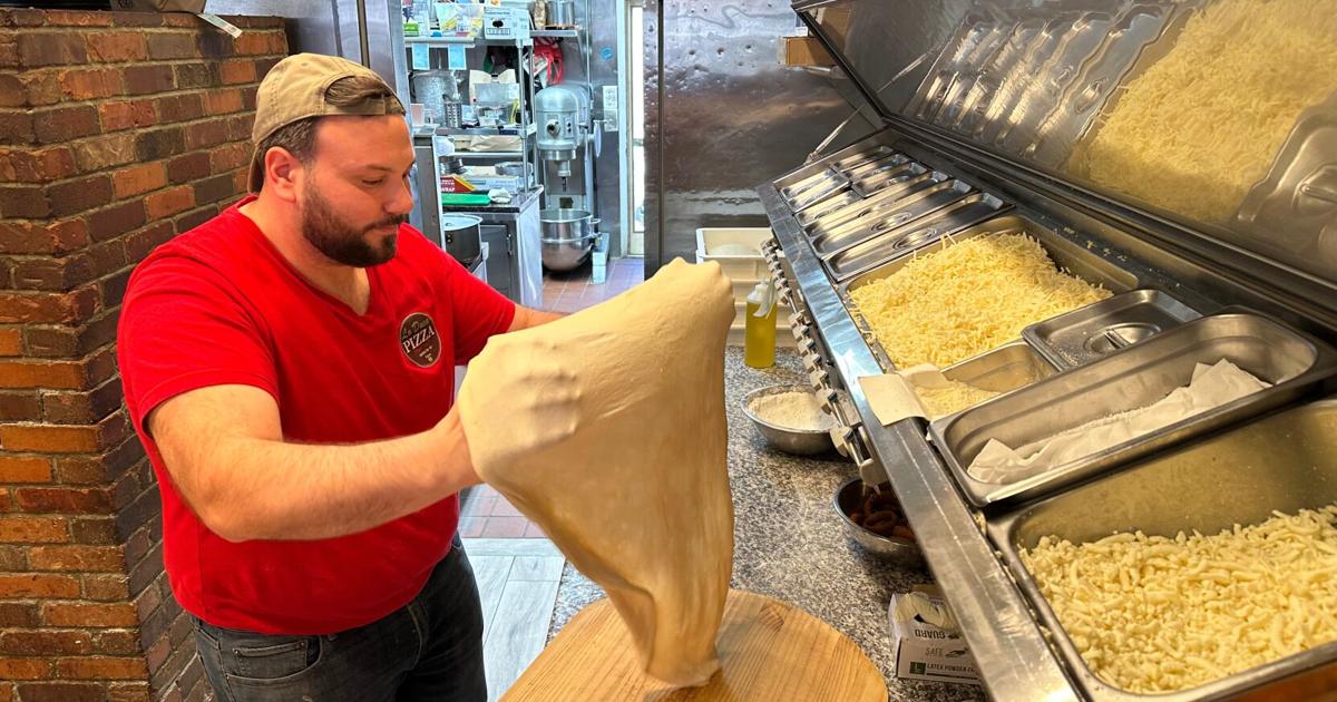 A proposed additive ban could change New York’s pizza and bagels, some ...