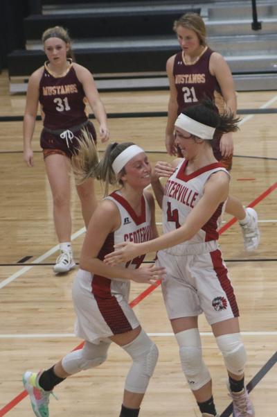 Redettes stay on top in SCC