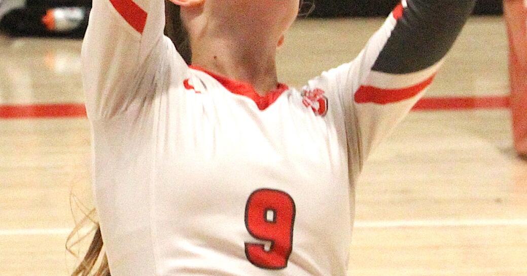 Prep volleyball: Ottumwa overcomes slow start in home opener