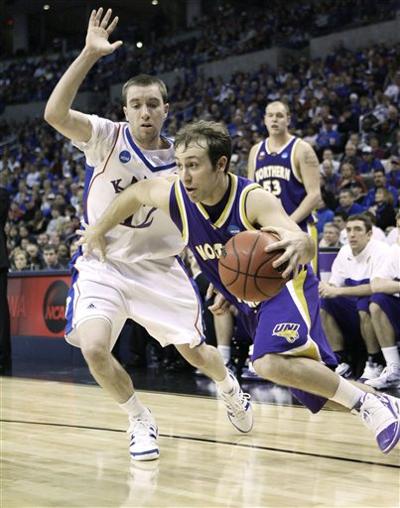 Drake Hires Former Ihcc Player As Hoops Coach Local Sports