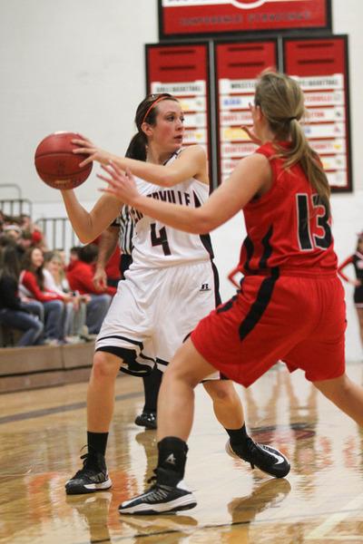 Centerville Girls Fall In Home Opener To Fort Madison Sports