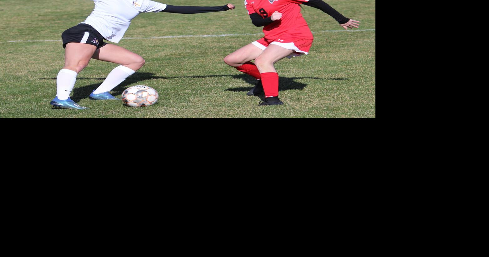 JUCO soccer: Warriors kick off season | Sports | ottumwacourier.com