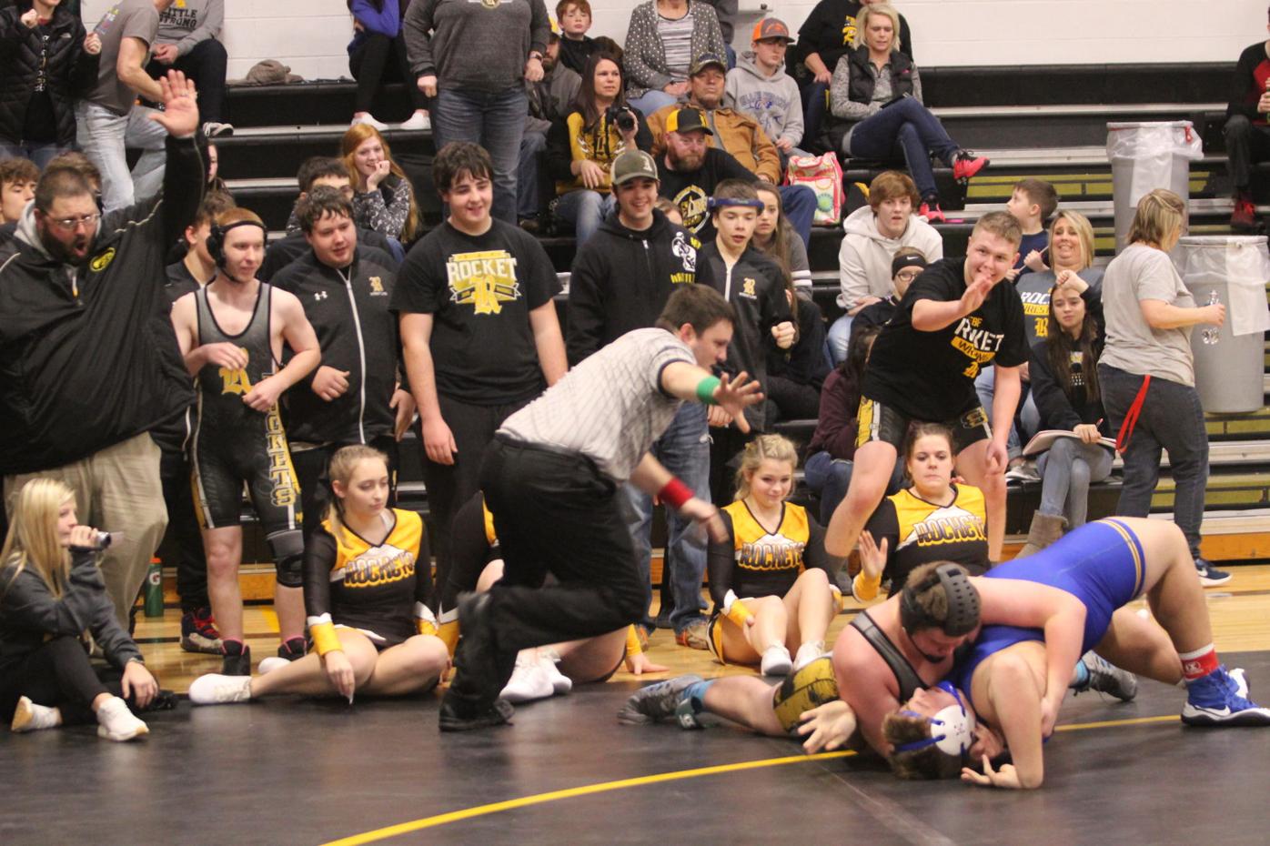 Prep Wrestling Rocket Wrestlers Find Success In Home Duals Sports Ottumwacourier Com