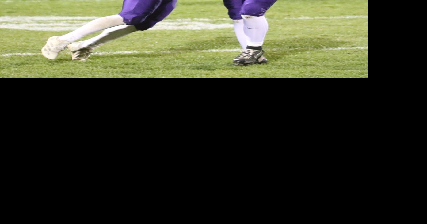 1A state football: Cobras sink Pirates in playoff opener