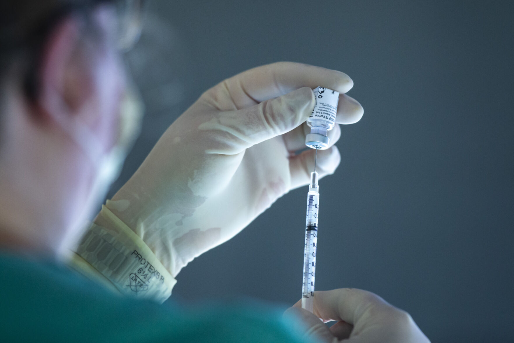Pharmacies question nursing home vaccine plans - Vimarsana News