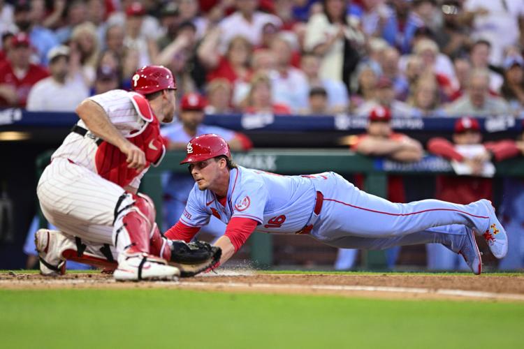 Phillies catcher J.T. Realmuto to have knee surgery, placed on 10-day  injured list | National Sports | ottumwacourier.com