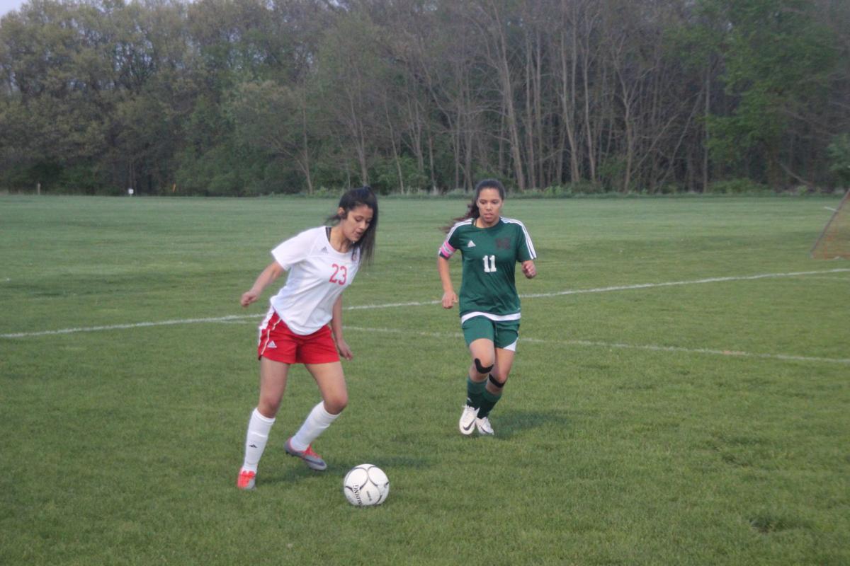 Polar Bears Score Six Straight To Stun Ottumwa Girls High School