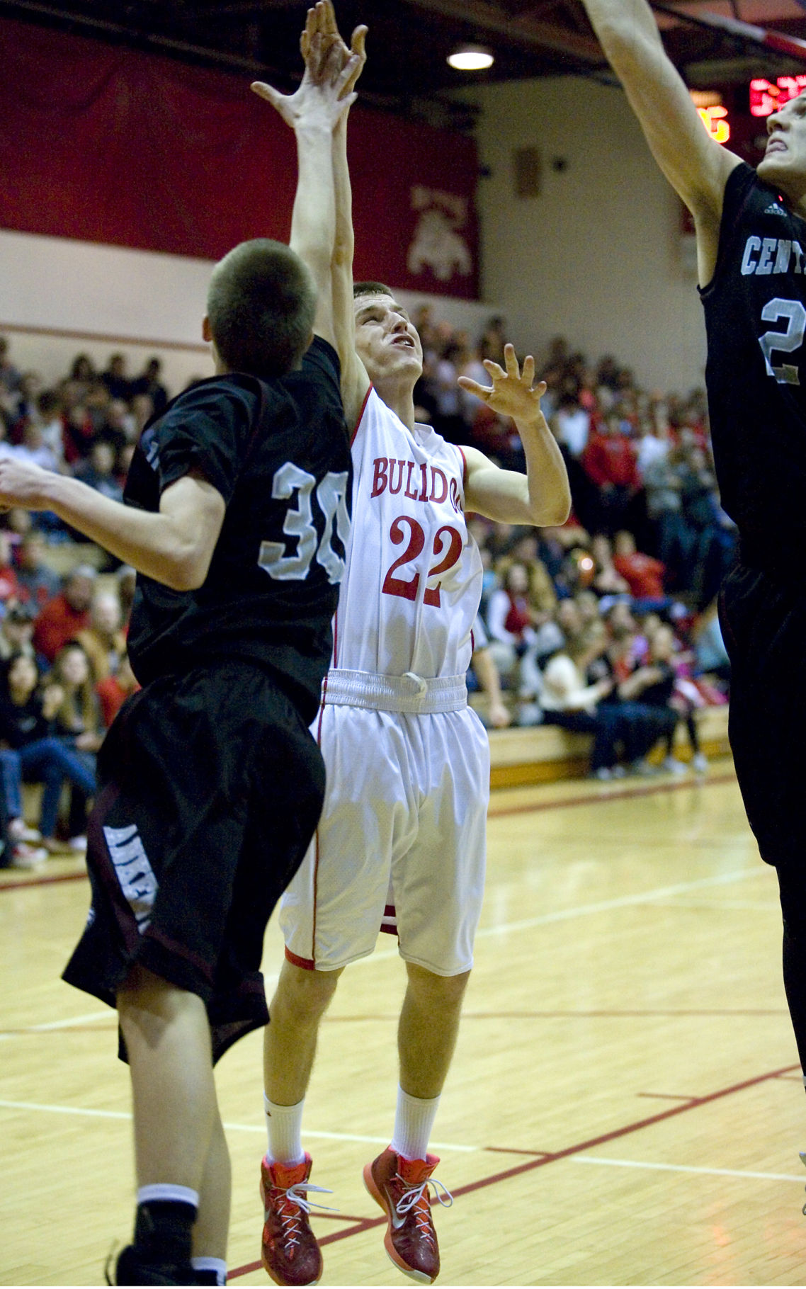Ottumwa boys fall to Fort Madison in season debut High School Sports