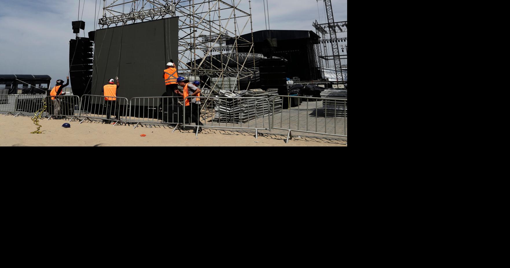 Construction of the stage for Shakira's concert in Brazil resumes after worker's death
