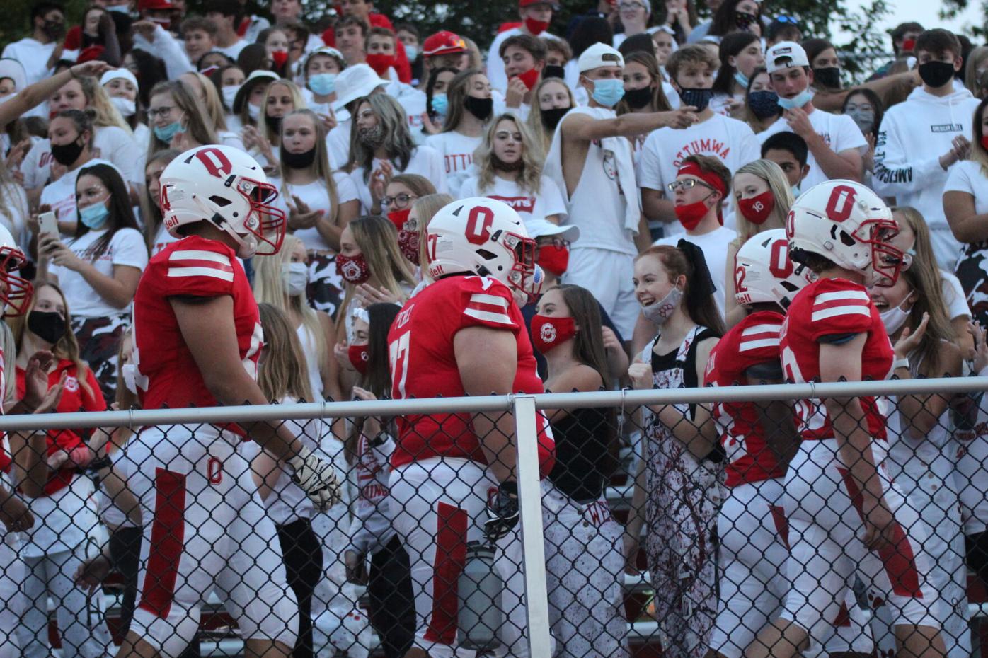 Prep football Bobcats spoil Ottumwa return home Sports