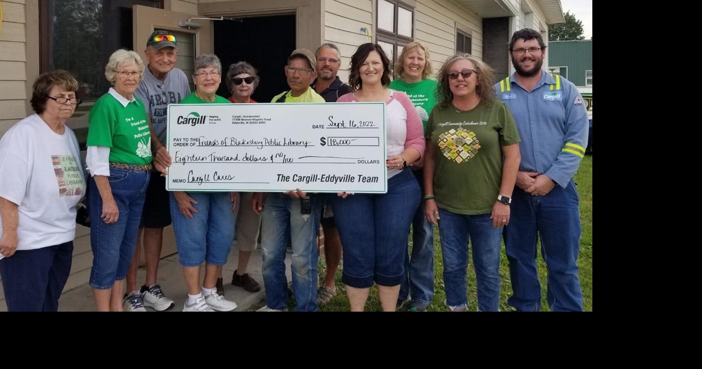 Friends of the Blakesburg Public Library receive Cargill Cares grant