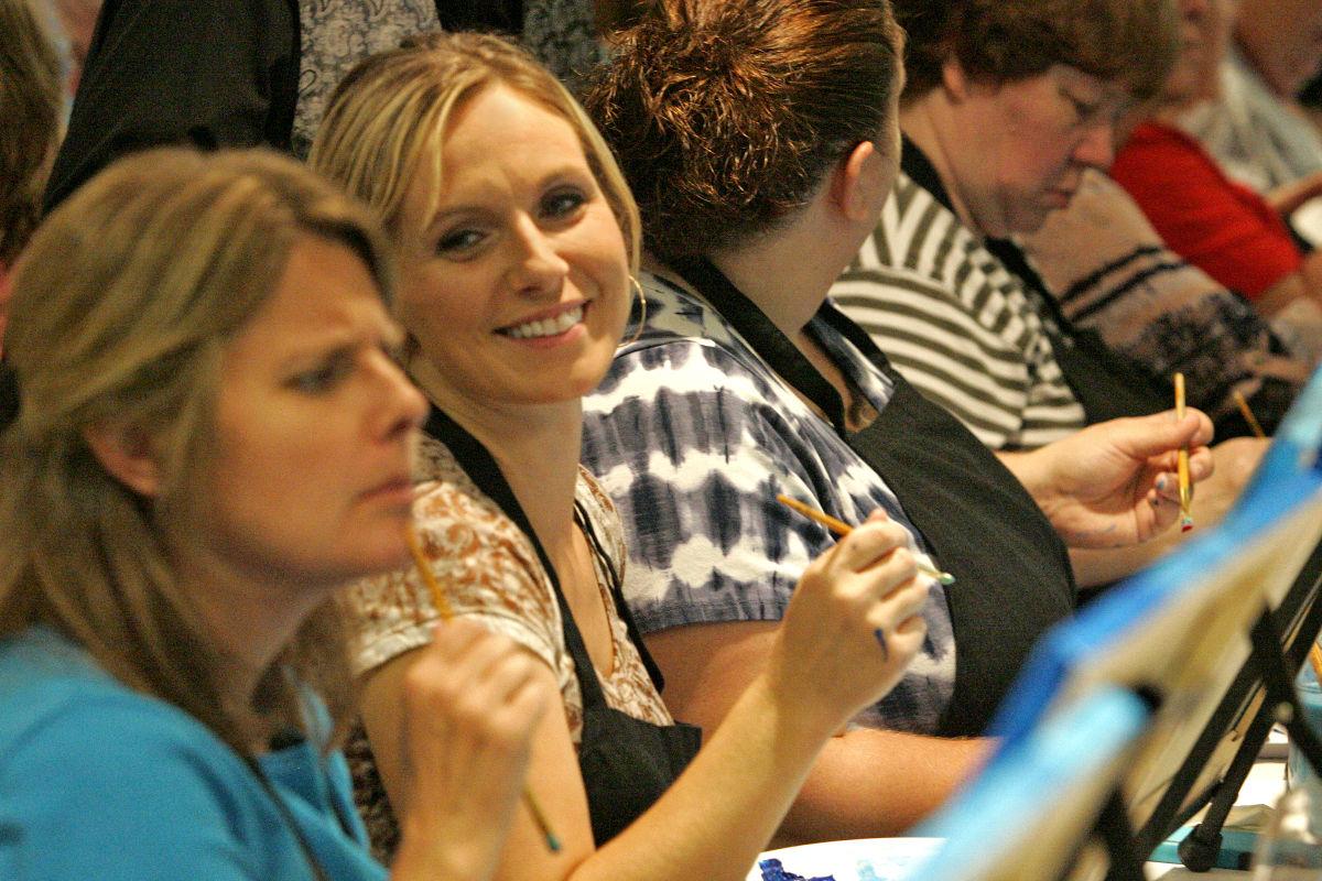 There S An Art To Having Fun Wine And Canvas Local News