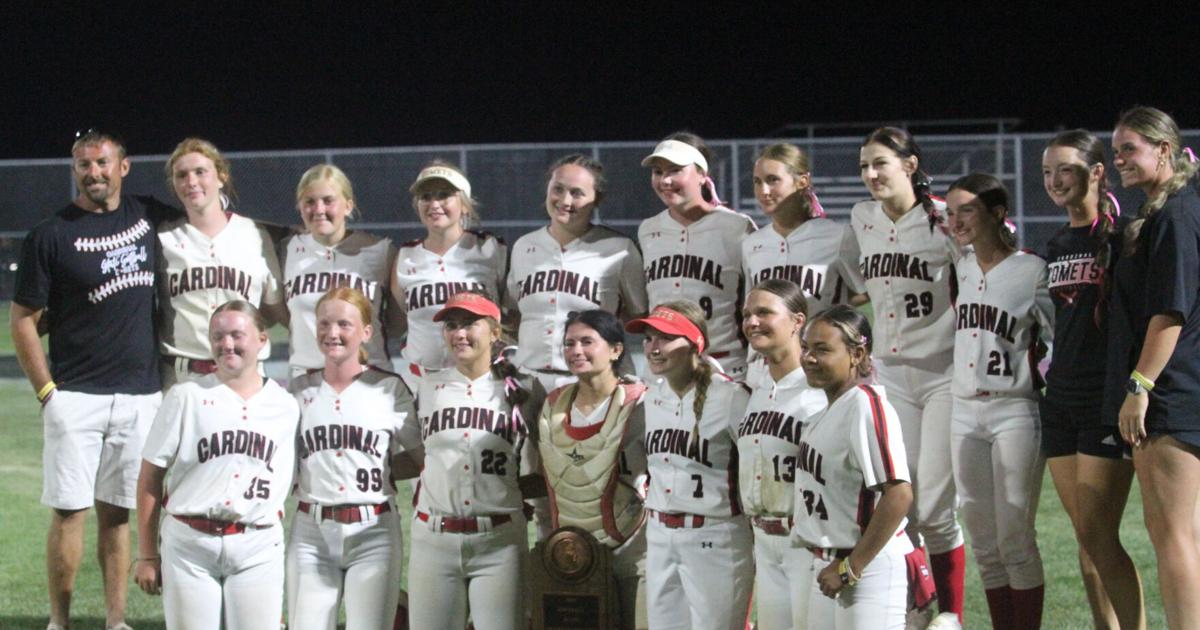 Prep softball: Comets close out first state tournament in 21 years