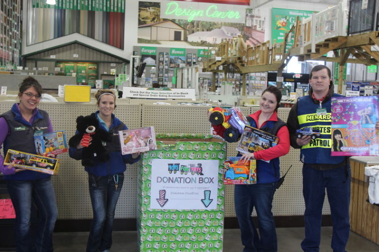 Menards spreading holiday cheer Local News ottumwacourier