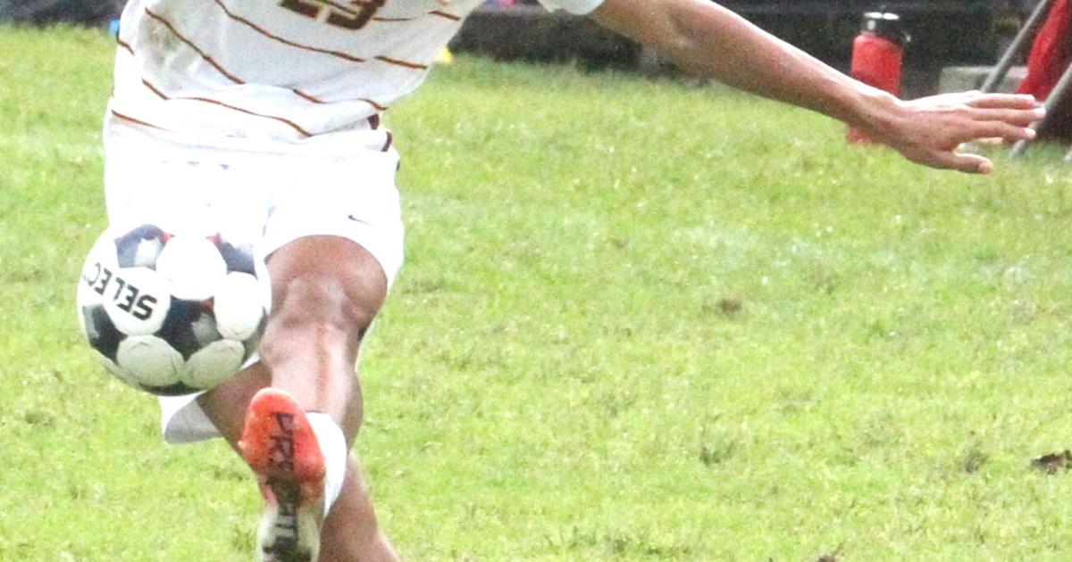 Men's soccer: Top-ranked IHCC wins top-five clash at home