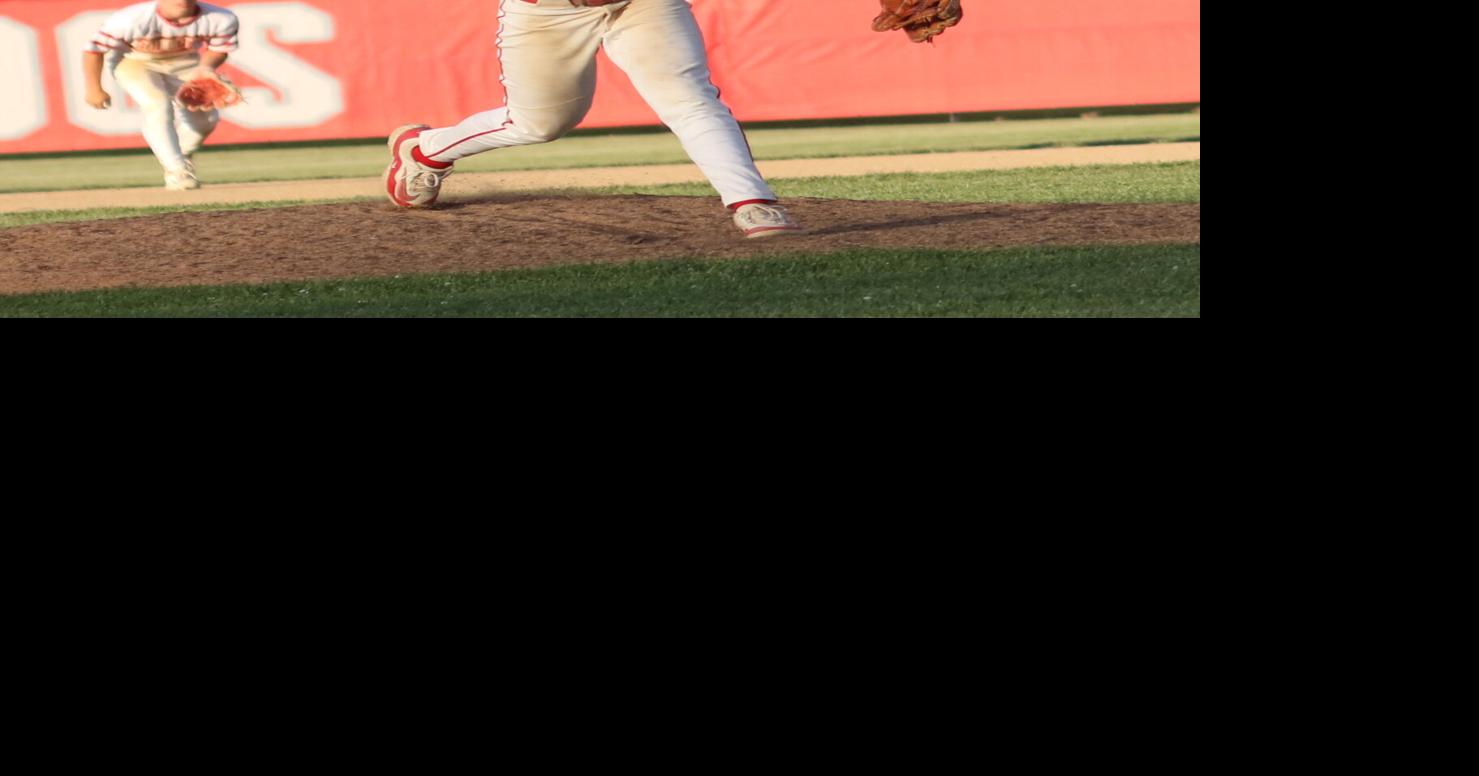 Prep baseball: Bulldogs shut out East to wrap up Iowa Alliance play