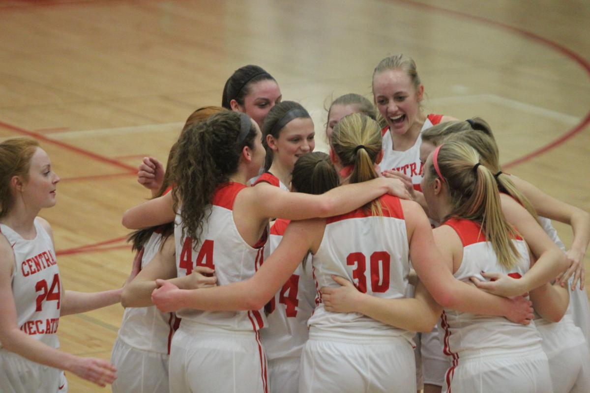 Girls Basketball No 8 Van Buren Falls To No 2 Central Decatur
