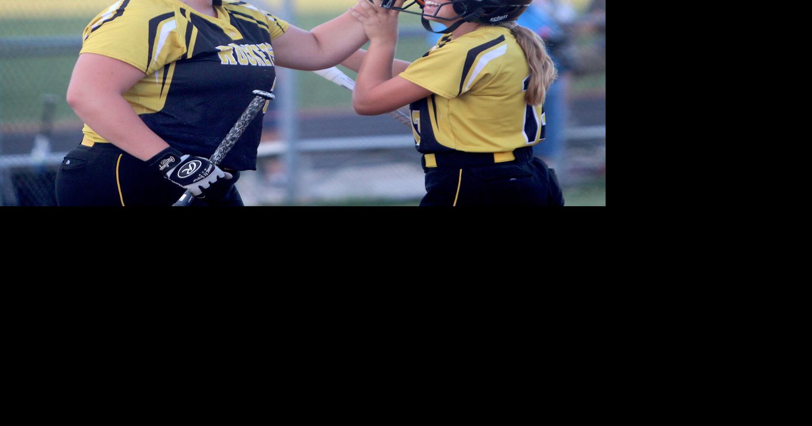 Prep softball: Rockets have fun for all ages | Sports | ottumwacourier.com