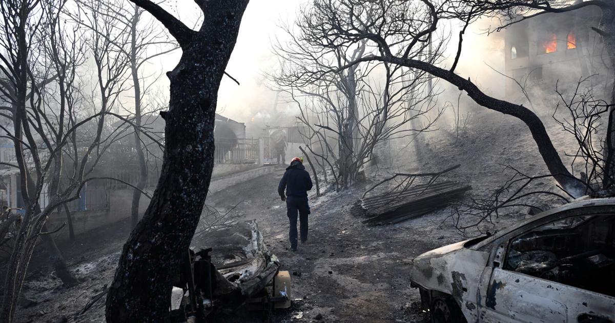 Photo: Ottumwacourier The top photos of the day by AP