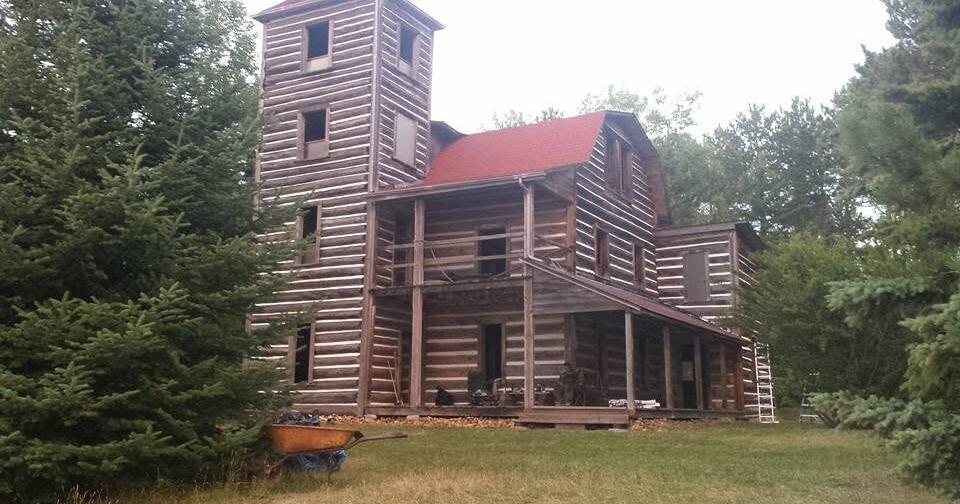The bizarre, forgotten story behind this wilderness castle nestled in a small Ontario town