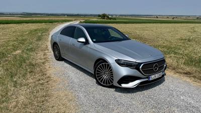 Research 2024
                  MERCEDES-BENZ E-Class pictures, prices and reviews