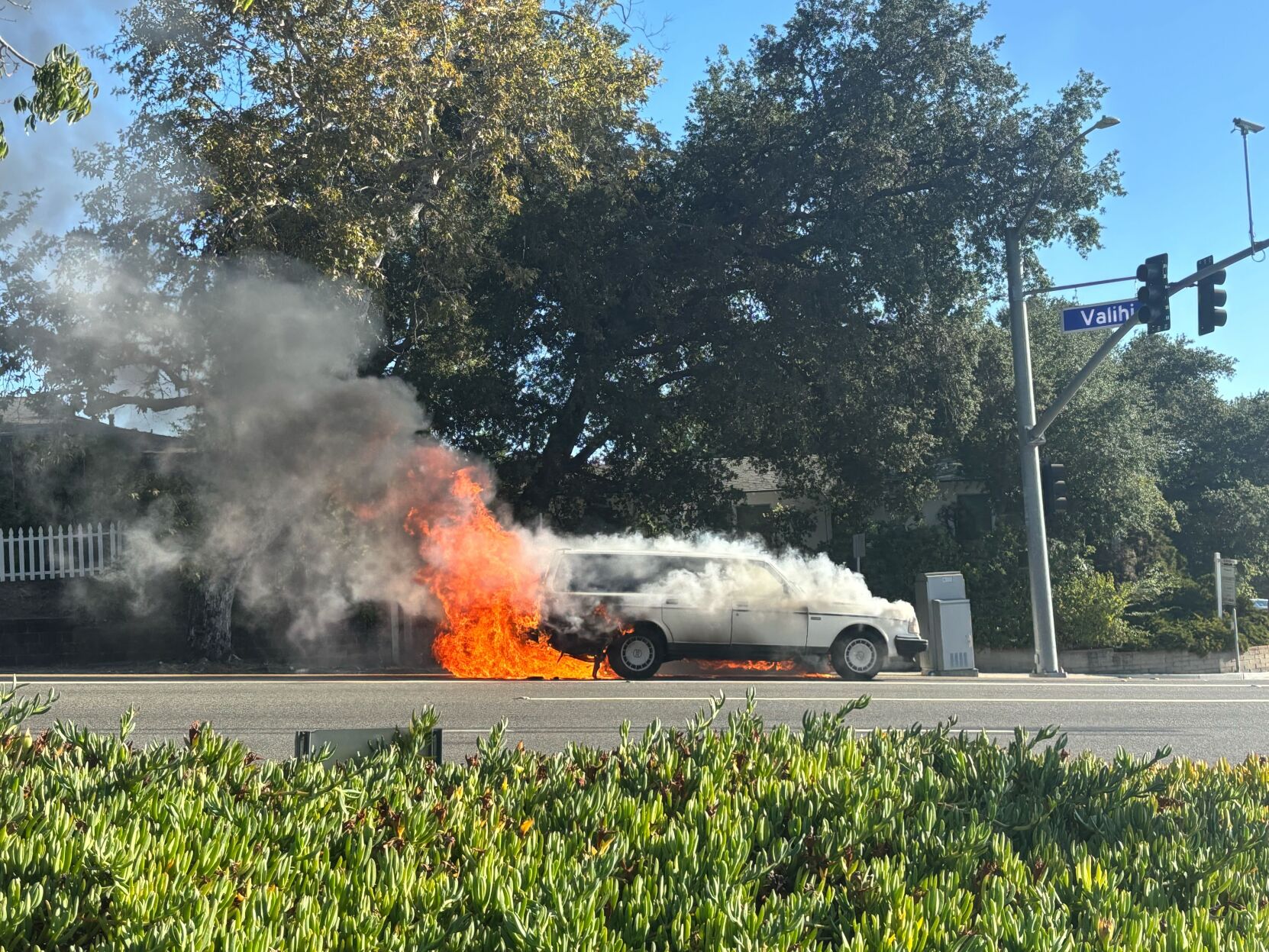 Car Goes Up in Flames on Verdugo Boulevard | La Cañada Outlook ...