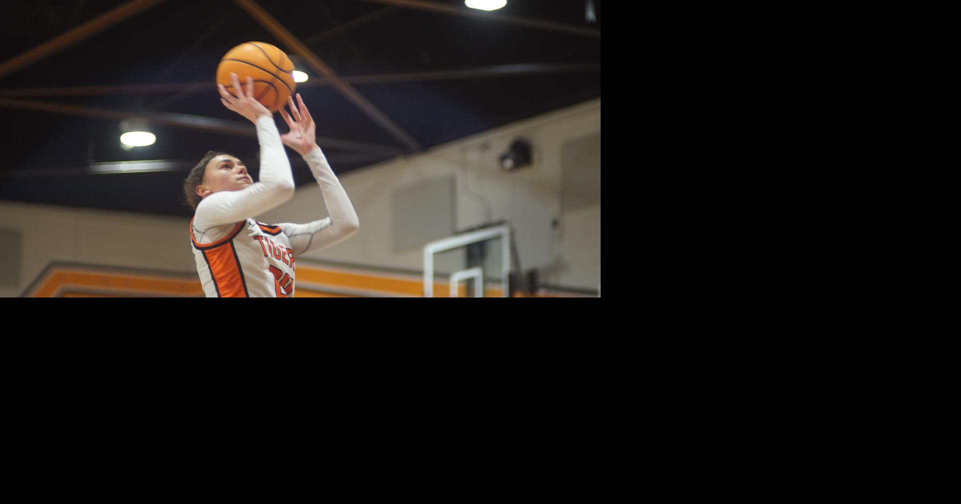 Girls' Basketball: South Pasadena Tops Moorpark in CIF First-Round Matchup