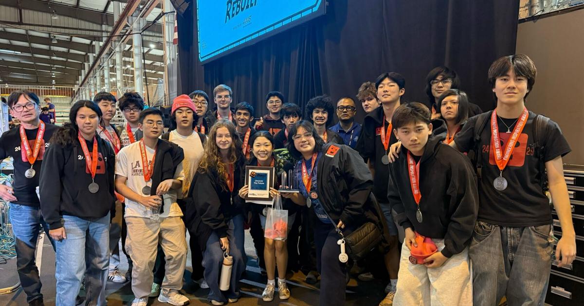 La Cañada High Robotics Club Wins Inspiration Award