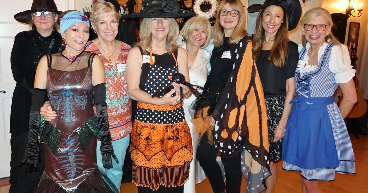 Canadian Thursday La Cañada Thursday Club Gets Into Spooky Spirit | La Cañada Outlook ...