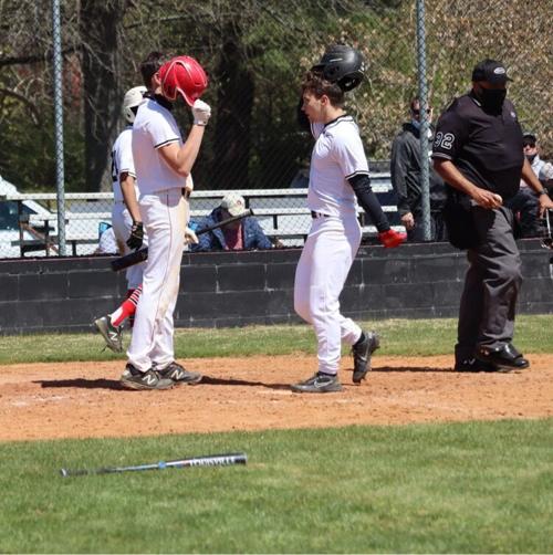 Gloyd clears the bases