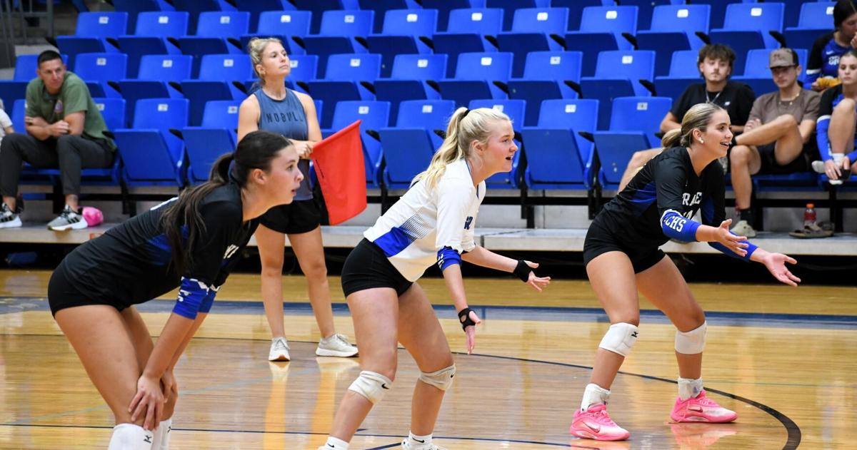 Lady Eagles hold off UHA to open season on top