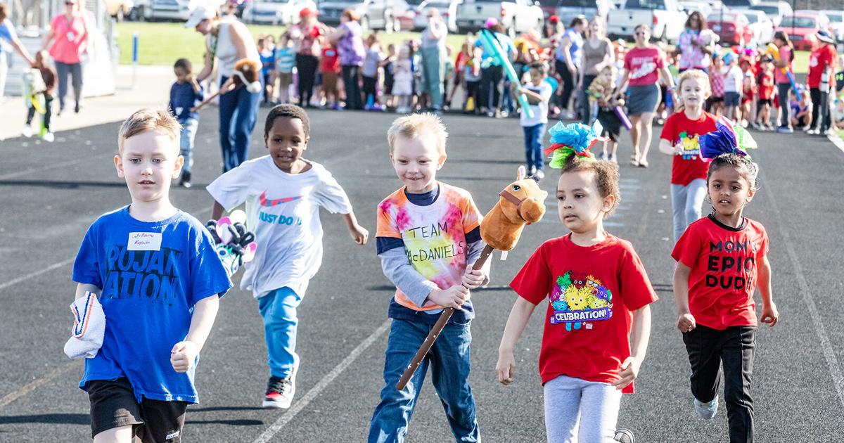 Preschool Races Off to the races: Preschool students get a taste of tradition with ...