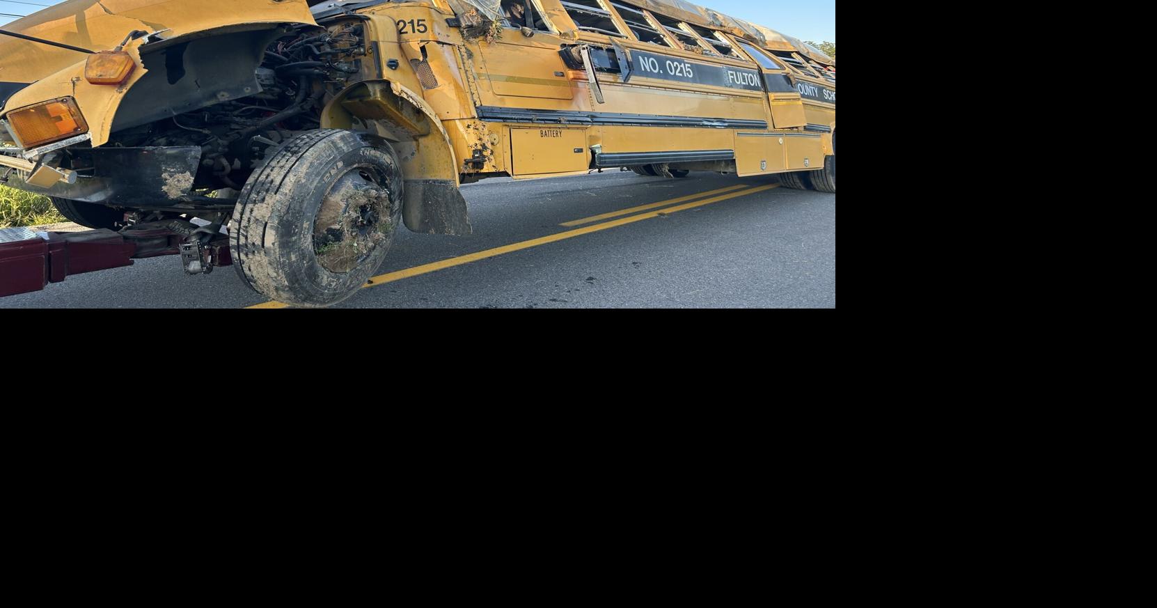 Four students, driver injured in Fulton County school bus crash | News ...
