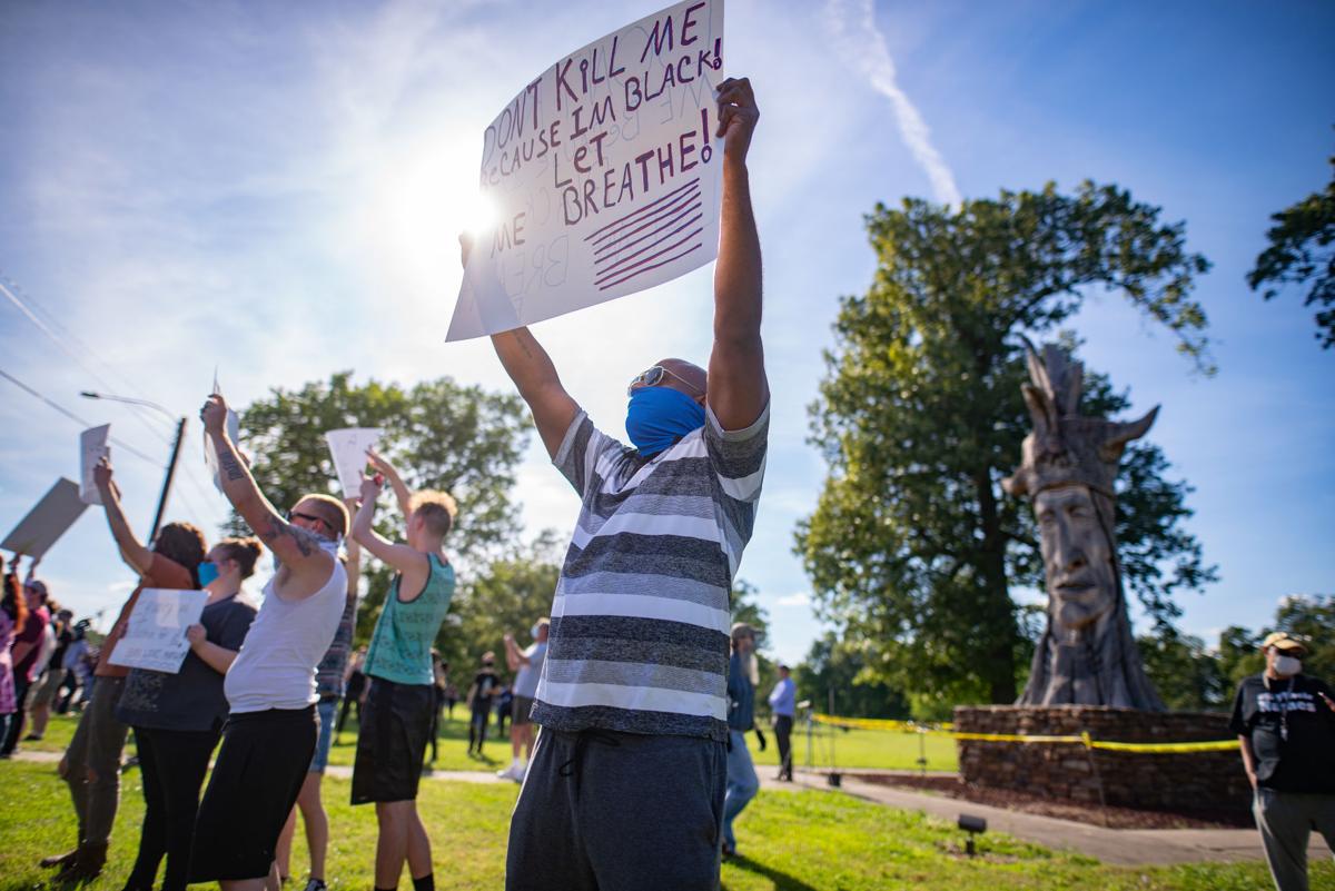 Protest-3.jpg