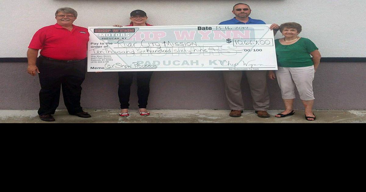 Chip Wynn donates 10K to River City Mission Business