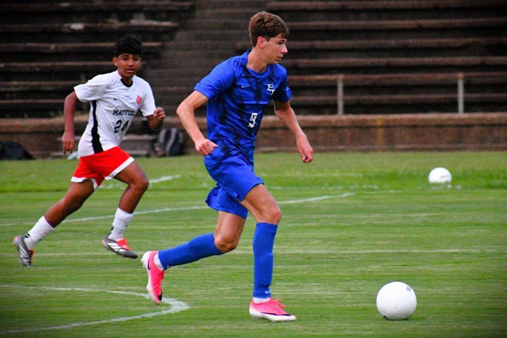Early First Region soccer, volleyball stat leaders