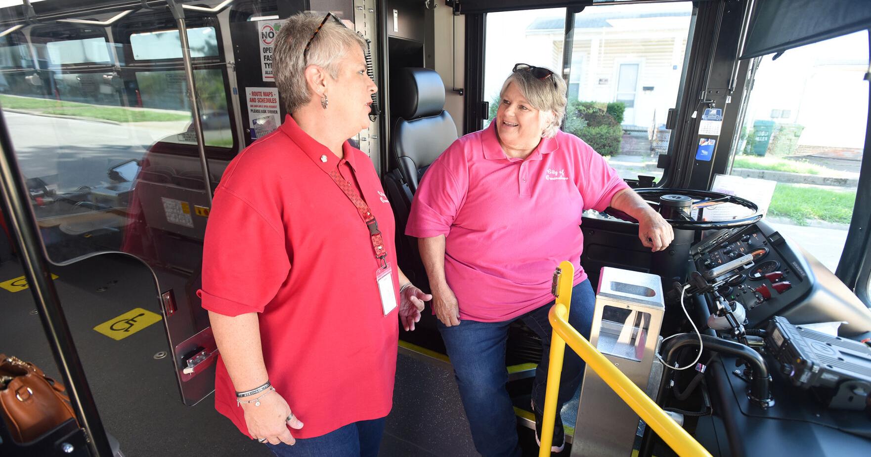 Davis, Knight are Owensboro Transit System's longest-tenured bus drivers - Vimarsana News