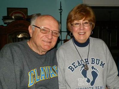 Couple killed in crash pitched in at restaurant | Local News ...